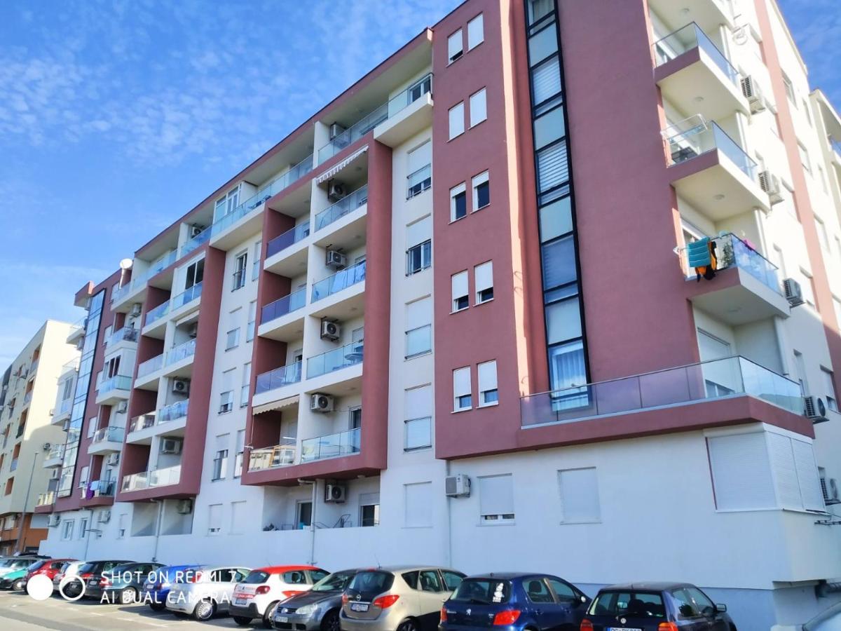 Aga Apartman Podgorica Extérieur photo
